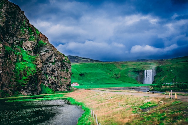 איסלנד ידועה בנופיה המרהיבים, סיורי טבע לשומרי מסורת