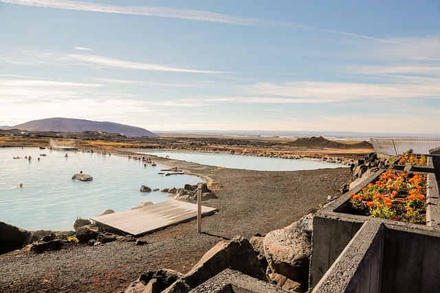 איסלנד מלאה במעיינות חמים שתוכלו לטבול בהם בכל ימות השנה