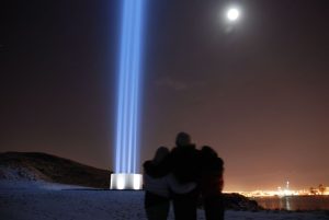 סיור במגדל Imagine Peace באיסלנד